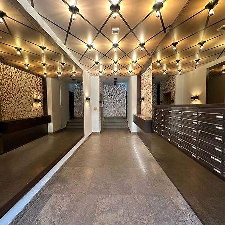 Either Private 2B2B Or Shared 1B1B, Luxury, Bright, Spacious Berlin Eksteriør billede