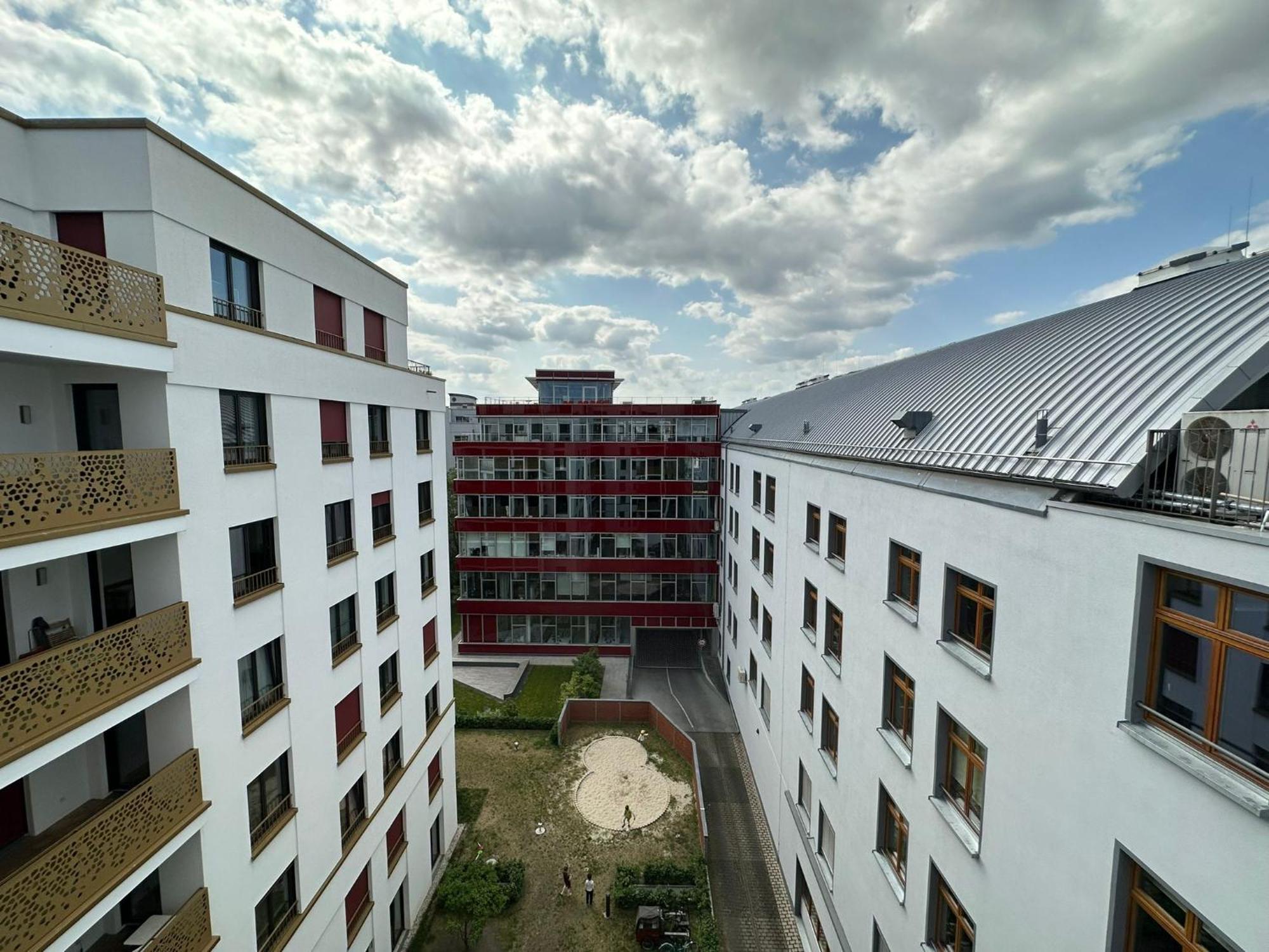 Either Private 2B2B Or Shared 1B1B, Luxury, Bright, Spacious Berlin Eksteriør billede